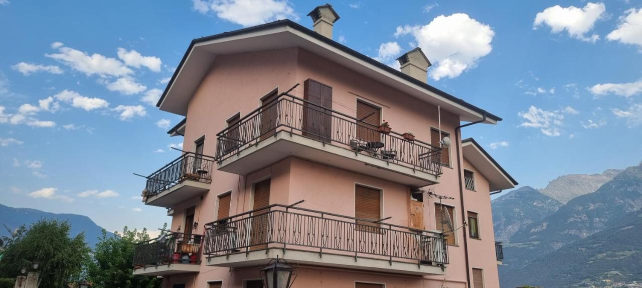 Yudi House Lägenhet Aosta Exteriör bild