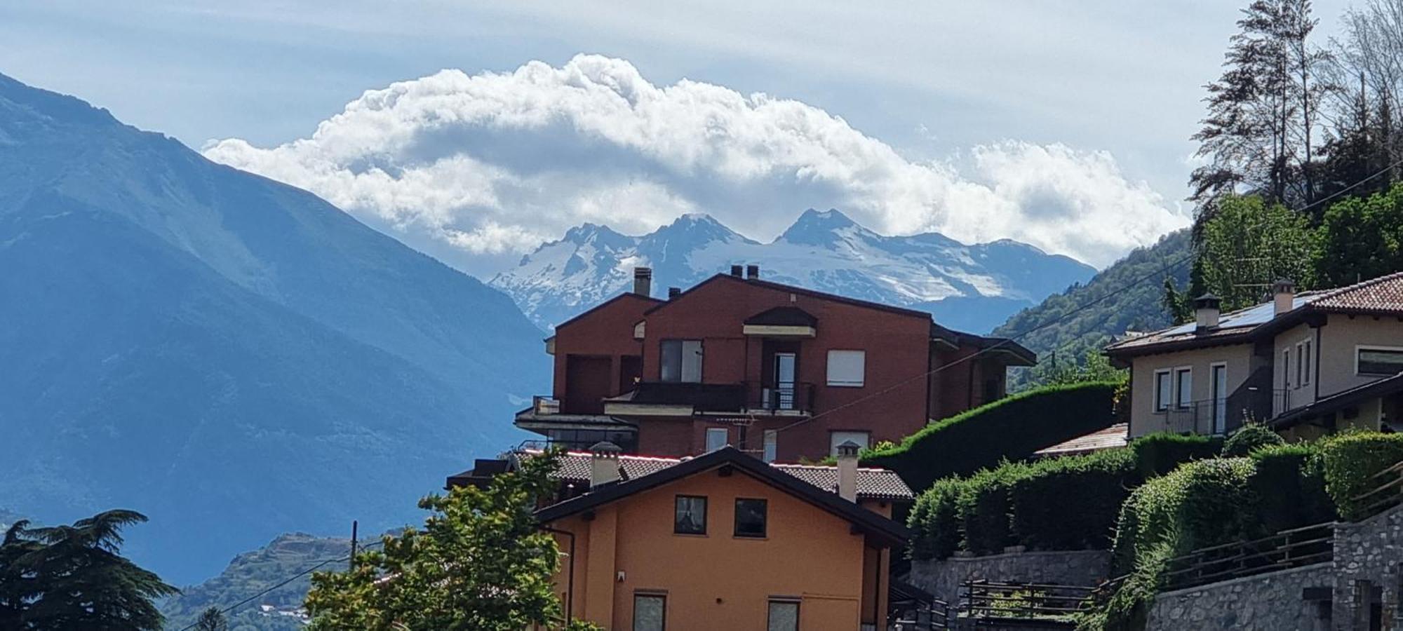 Yudi House Lägenhet Aosta Exteriör bild